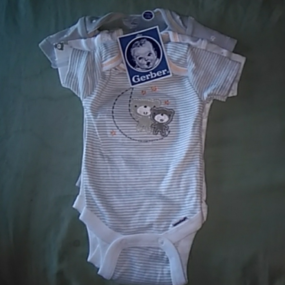 Newborn Pack of 3 Onesies